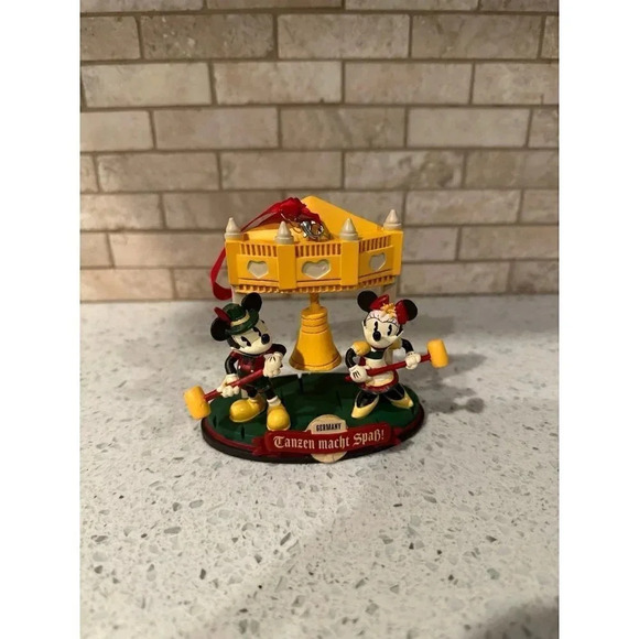 Disney parks Epcot  ornament  Mickey and Minnie  Germany - Picture 1 of 4